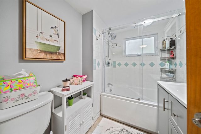 113 Colonel Hunt Dr, Abington, MA 02351