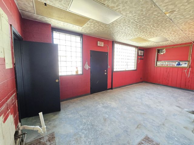 1411 S Laramie Avenue, Cicero, IL 60804