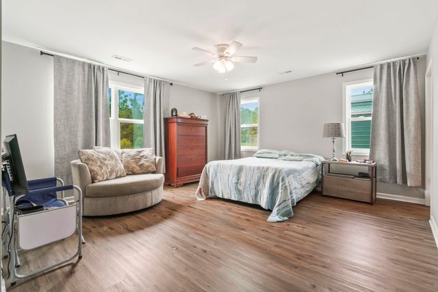 2905 Hugo Rd., Conway, SC 29527