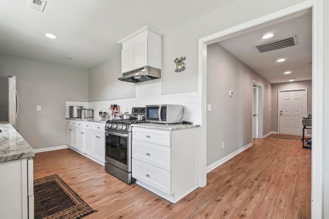 2905 Hugo Rd., Conway, SC 29527