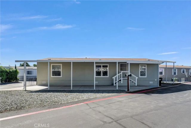 1081 W Arrow Hwy 86, Azusa, CA 91702