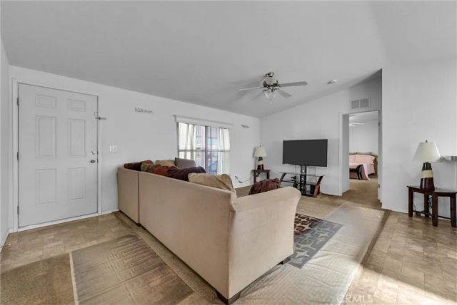 1081 W Arrow Hwy 86, Azusa, CA 91702