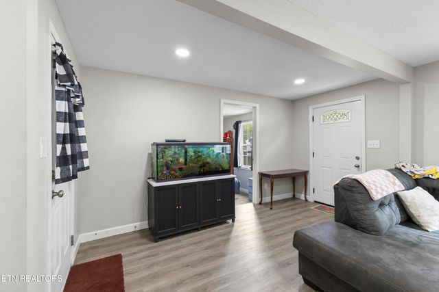 214 Byerley Ave, Maryville, TN 37804