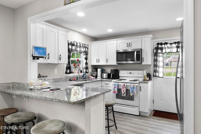 214 Byerley Ave, Maryville, TN 37804