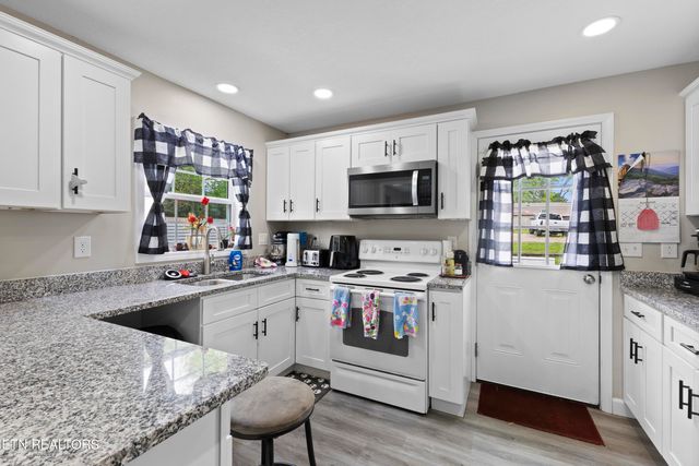 214 Byerley Ave, Maryville, TN 37804