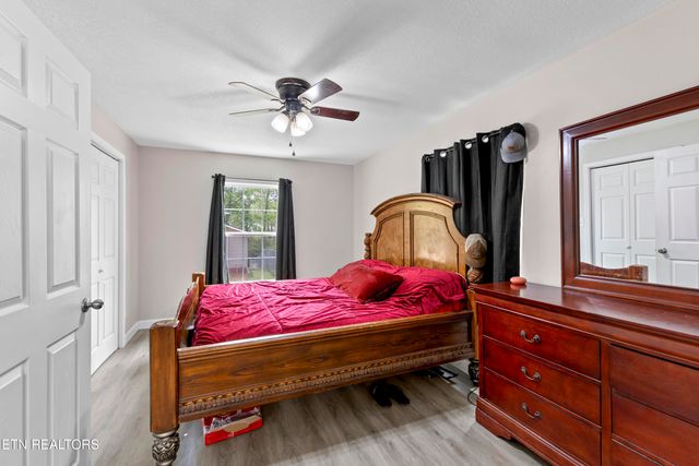 214 Byerley Ave, Maryville, TN 37804