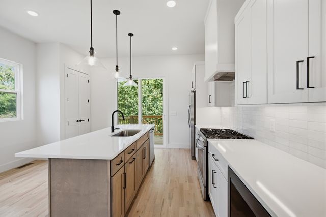 720B Groves Park Rd, Nashville, TN 37206