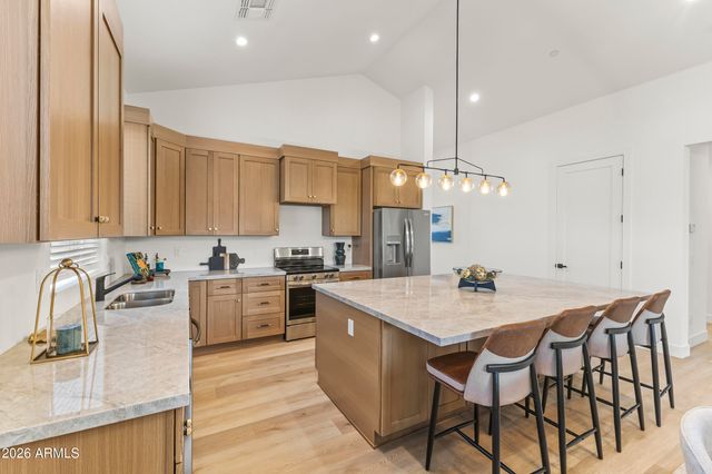 2009 E Don Carlos Avenue, Tempe, AZ 85281