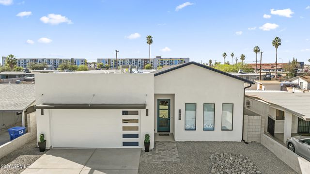 2009 E Don Carlos Avenue, Tempe, AZ 85281