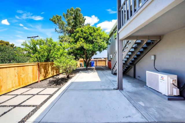 5460 Gilbert Dr, San Diego, CA 92115