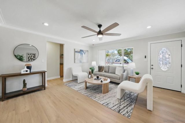 5460 Gilbert Dr, San Diego, CA 92115