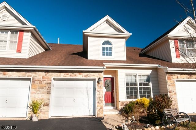12 Farrington Plz, Franklin Twp., NJ 08873