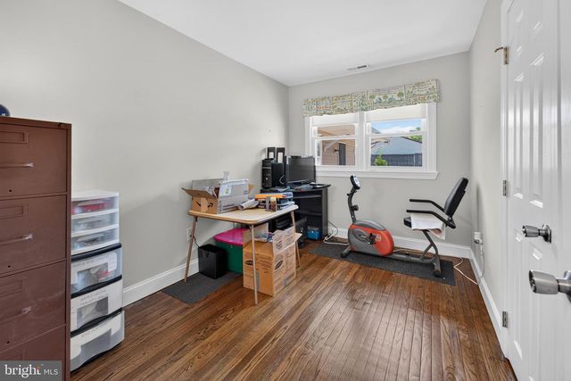 419 HICKORY LN, Mount Laurel, NJ 08054