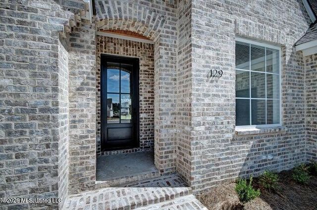 129 Herons Bay Circle, Madison, MS 39110