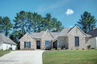 129 Herons Bay Circle, Madison, MS 39110