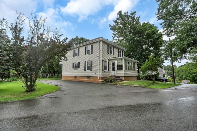 2 Clarendon St, Taunton, MA 02780