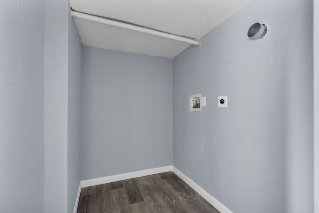 2 Clarendon St, Taunton, MA 02780