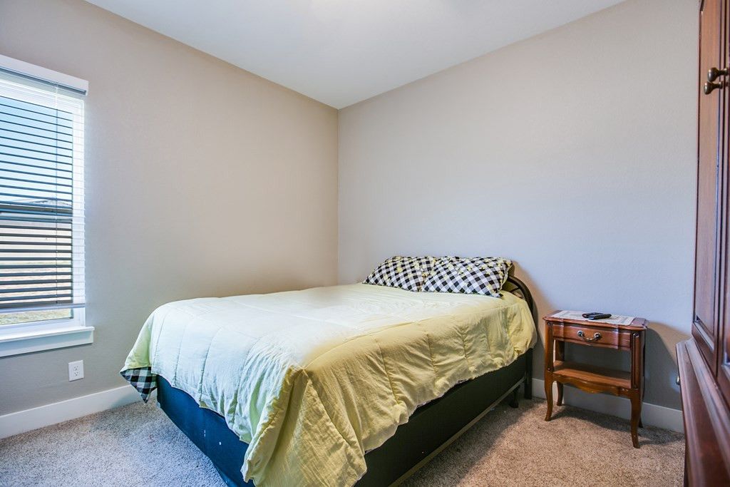 Image 11 of property listing at 11176 Houston Street, Carlsbad, TX 76934
