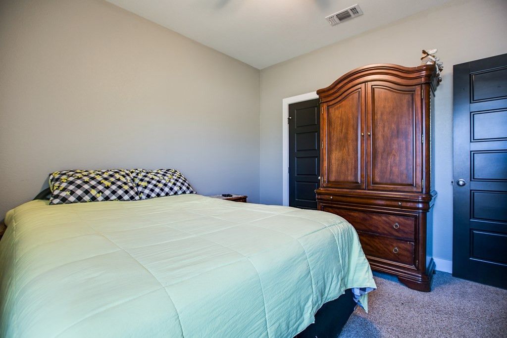 Image 13 of property listing at 11176 Houston Street, Carlsbad, TX 76934