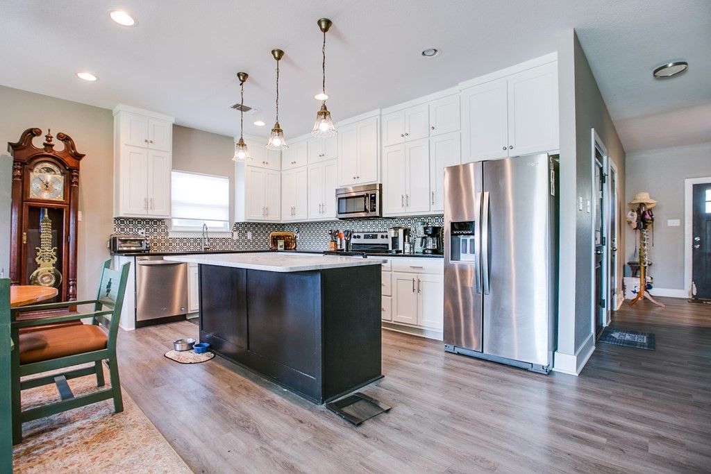 Image 6 of property listing at 11176 Houston Street, Carlsbad, TX 76934
