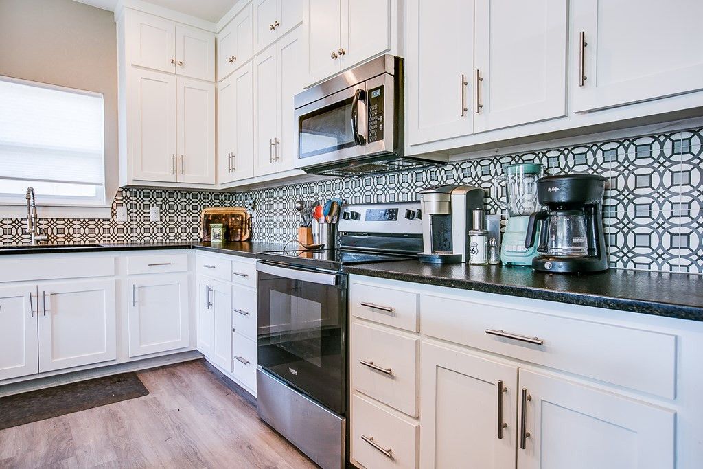 Image 8 of property listing at 11176 Houston Street, Carlsbad, TX 76934