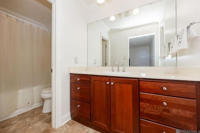 405 Yenni Drive, Kenner, LA 70065