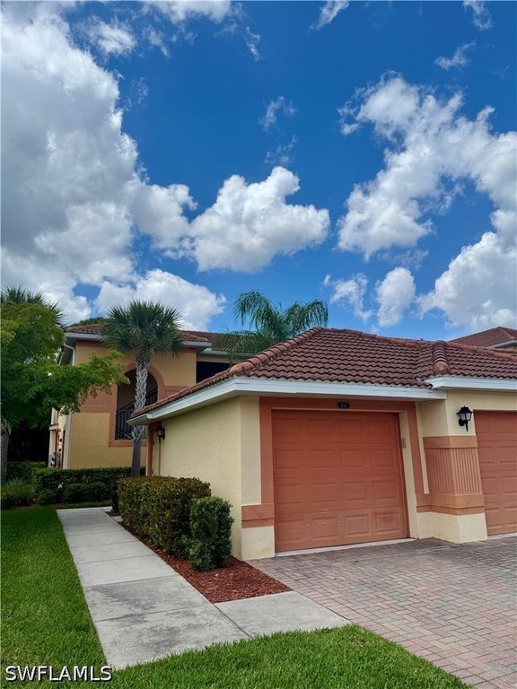 13761 Julias WAY 311, Fort Myers, FL 33919