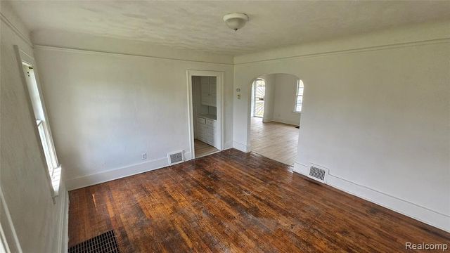 345 W Nevada Street, Highland Park, MI 48203