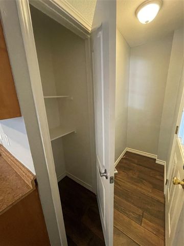 1303 Pendergrass ST, Lockhart, TX 78644