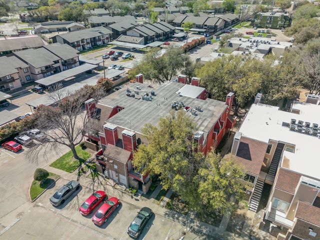 9821 Walnut Street #204, Dallas, TX 75243