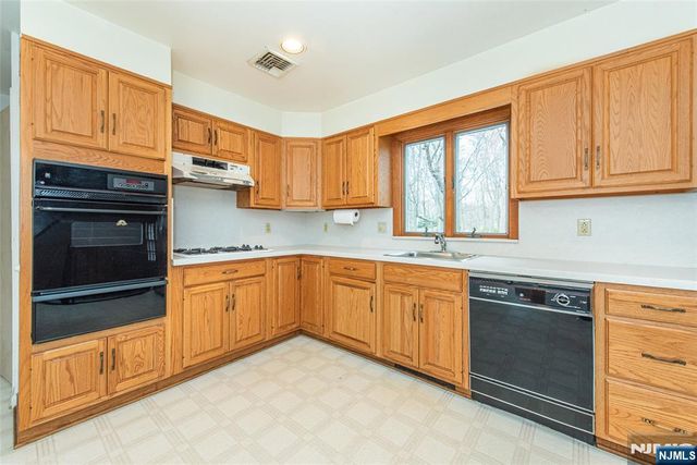 11 Summit Avenue, Montvale, NJ 07645