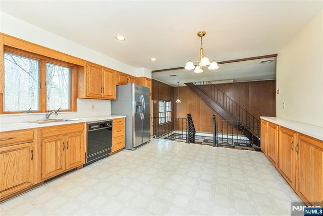 11 Summit Avenue, Montvale, NJ 07645