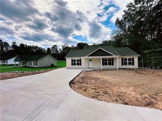 159 Yellowbell Drive, Lexington, NC 27292