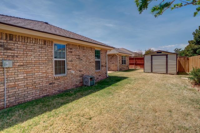 5914 88th Place, Lubbock, TX 79424