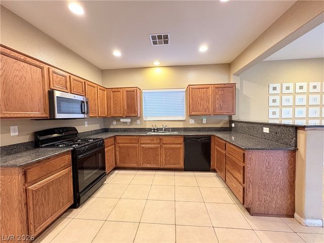 5014 Golden Antelope Way, Las Vegas, NV 89139