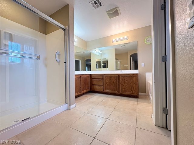 5014 Golden Antelope Way, Las Vegas, NV 89139
