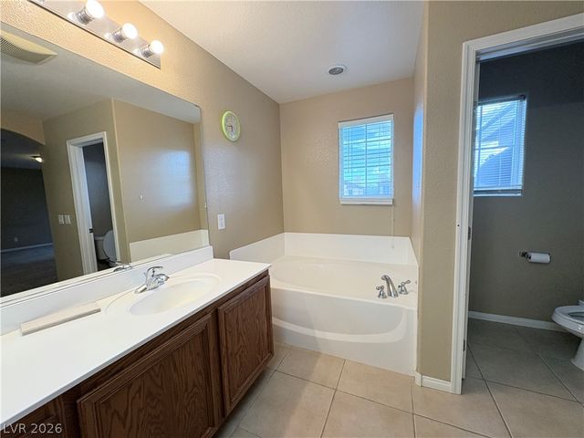 5014 Golden Antelope Way, Las Vegas, NV 89139