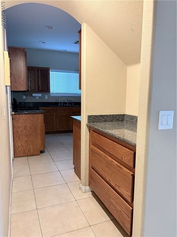 5014 Golden Antelope Way, Las Vegas, NV 89139