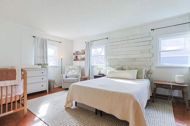 239 E Edgar Avenue, Mishawaka, IN 46545