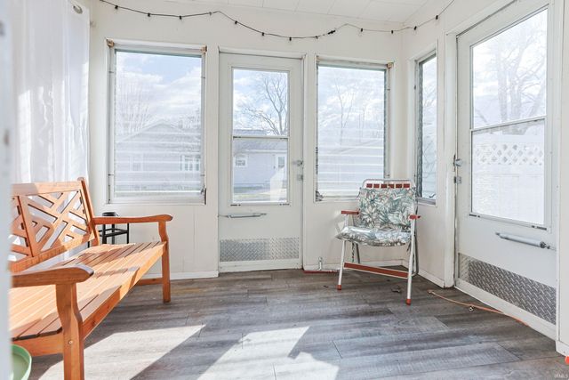 239 E Edgar Avenue, Mishawaka, IN 46545