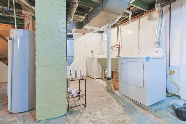 239 E Edgar Avenue, Mishawaka, IN 46545