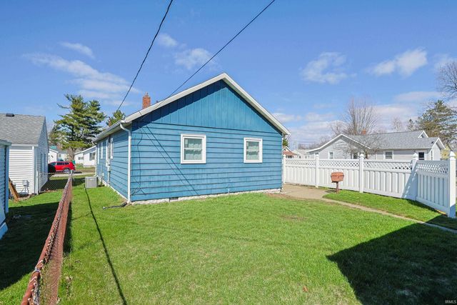 239 E Edgar Avenue, Mishawaka, IN 46545