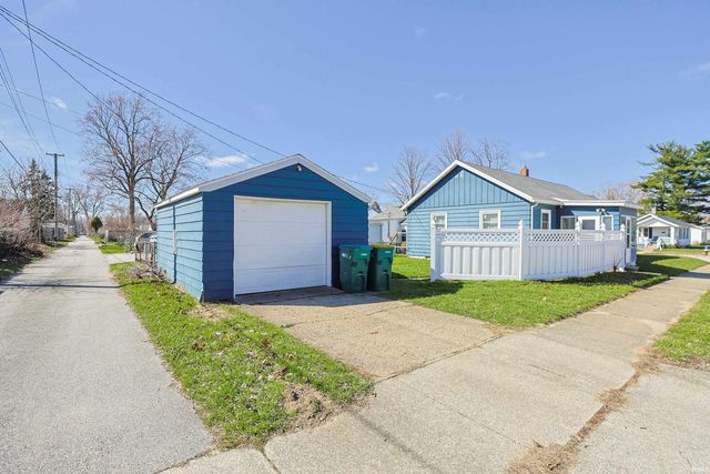 239 E Edgar Avenue, Mishawaka, IN 46545