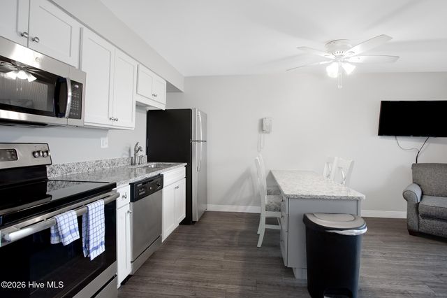 711 S Lumina Avenue 103, Wrightsville Beach, NC 28480