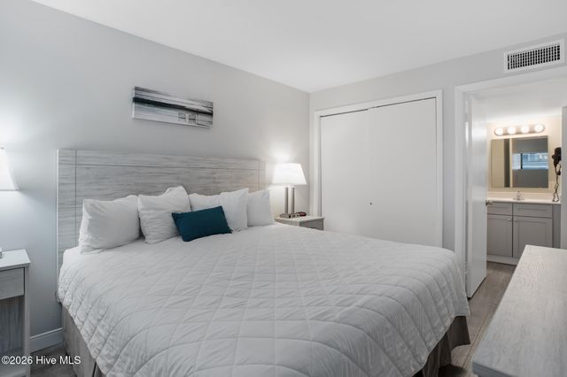 711 S Lumina Avenue 103, Wrightsville Beach, NC 28480