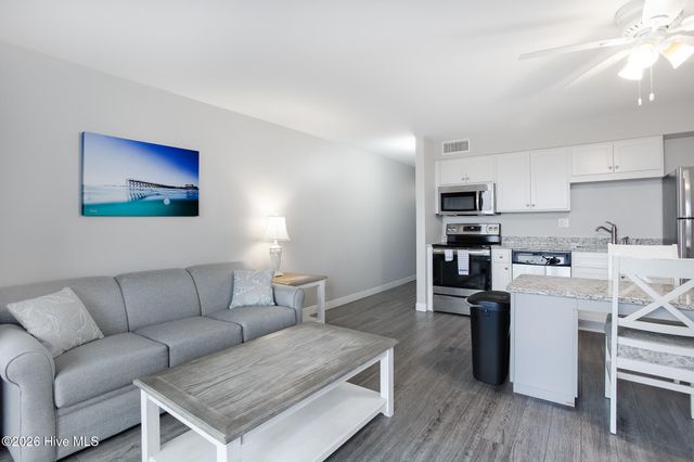 711 S Lumina Avenue 103, Wrightsville Beach, NC 28480