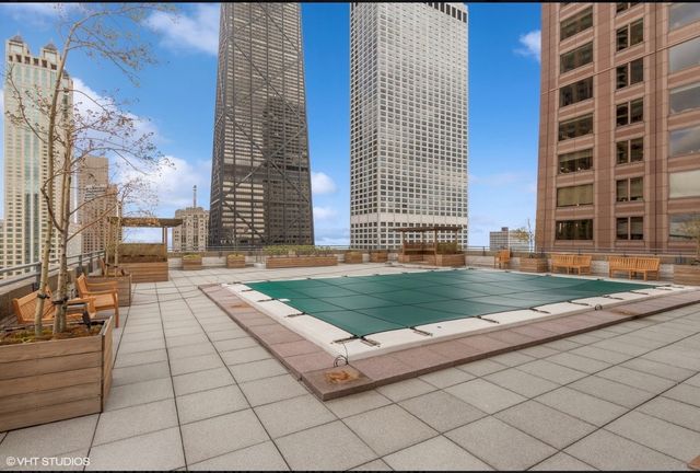 777 N Michigan Avenue 2906, Chicago, IL 60611
