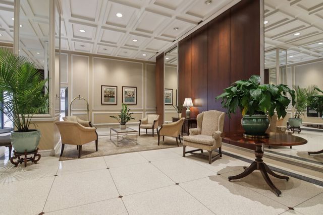 777 N Michigan Avenue 2906, Chicago, IL 60611