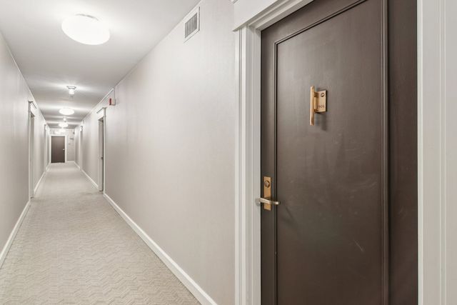 777 N Michigan Avenue 2906, Chicago, IL 60611