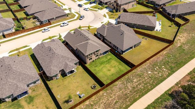 9105 Desert Flora Drive, Fort Worth, TX 76131